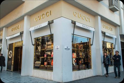 negozio gucci a forte dei marmi|forte dei marmi market.